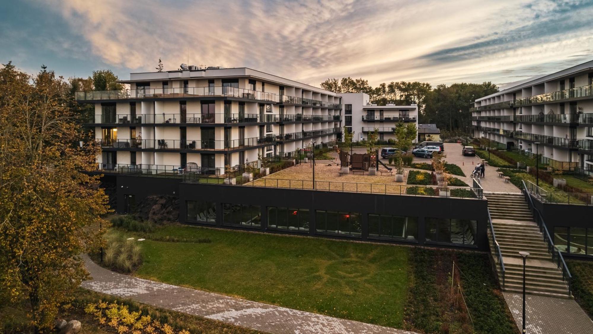 Apartamenty Sun & Snow Sagaris Z Basenem Дзивнув Экстерьер фото