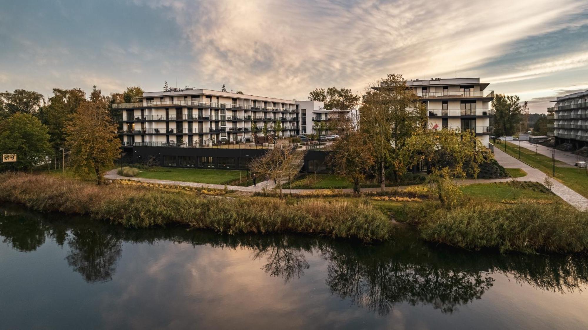 Apartamenty Sun & Snow Sagaris Z Basenem Дзивнув Экстерьер фото